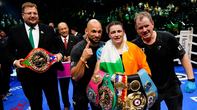Katie Taylor giành chiến thắng trong trận boxing nữ lớn nhất lịch sử - Ảnh 1