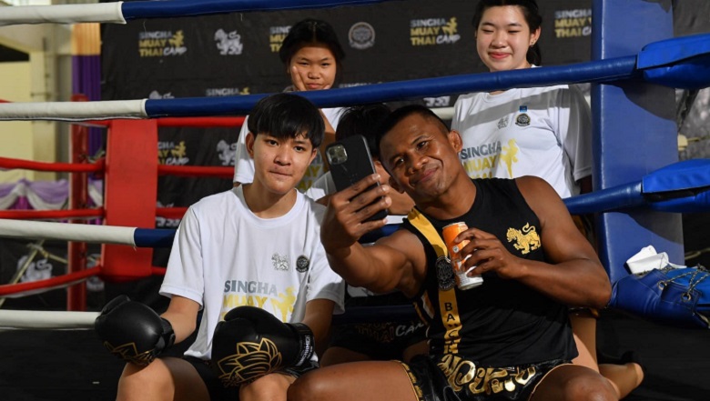Huyền thoại Muay dẫn đoàn Kickboxing Thái Lan ở SEA Games 31 - Ảnh 2