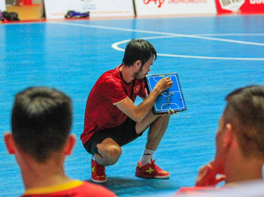 ĐT futsal nam Việt Nam có buổi tập đầu tiên trước thềm SEA Games 31 - Ảnh 2