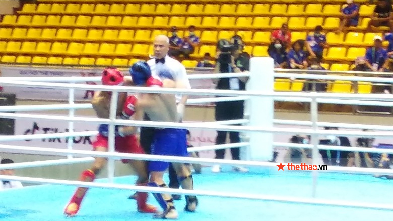 Kickboxing SEA Games 31: Nguyễn Quang Huy thắng đậm trên sân nhà - Ảnh 2