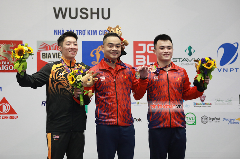 Chùm ảnh: Thúy Vi xinh lung linh cùng tấm HCV SEA Games 31 - Ảnh 6