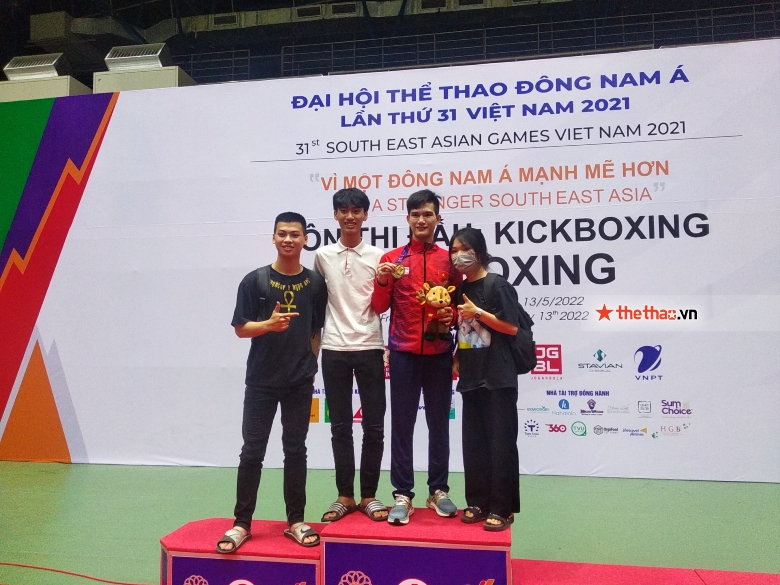 Nhìn lại khoảnh khắc nhà thi đấu Bắc Ninh bùng nổ với tấm HCV Kickboxing của Nguyễn Quang Huy - Ảnh 6