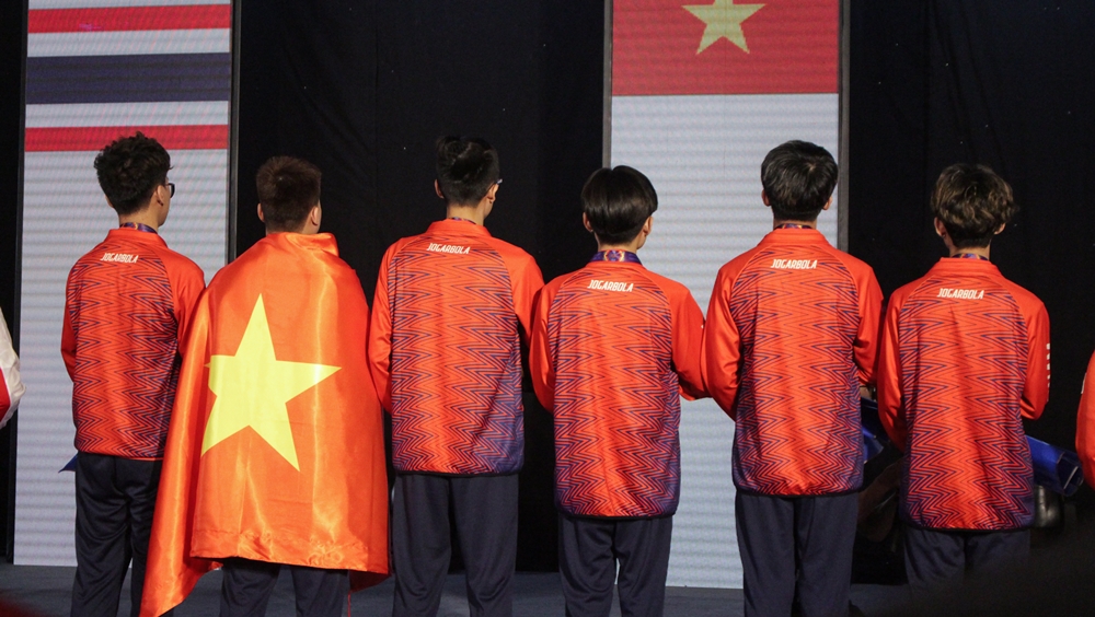Khoảnh khắc Esports Việt Nam giành Huy chương vàng đầu tiên ở SEA Games 31 - Ảnh 6