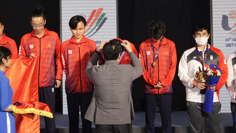 Khoảnh khắc Esports Việt Nam giành Huy chương vàng đầu tiên ở SEA Games 31 - Ảnh 11