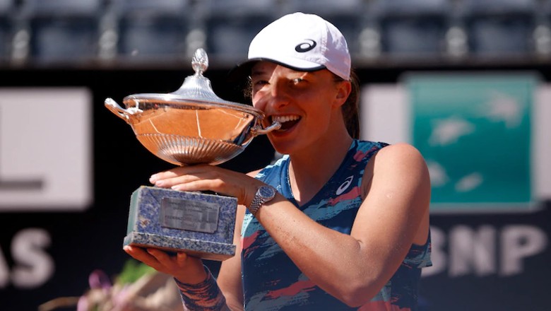 Swiatek đánh bại Jabeur, bảo vệ thành công ngôi vô địch Rome Masters - Ảnh 2