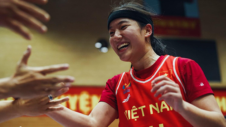 Báo Mỹ viết về chị em song sinh của tuyển bóng rổ Việt Nam: 