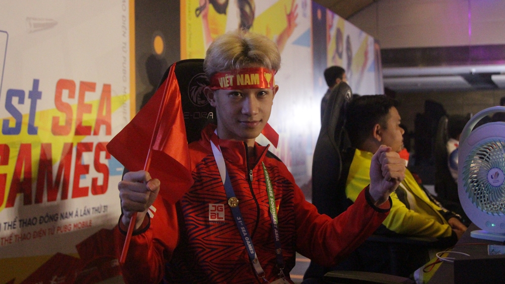 Khoảnh khắc lịch sử: Việt Nam lội ngược dòng giành HCV bộ môn PUBG Mobile SEA Games 31 - Ảnh 1