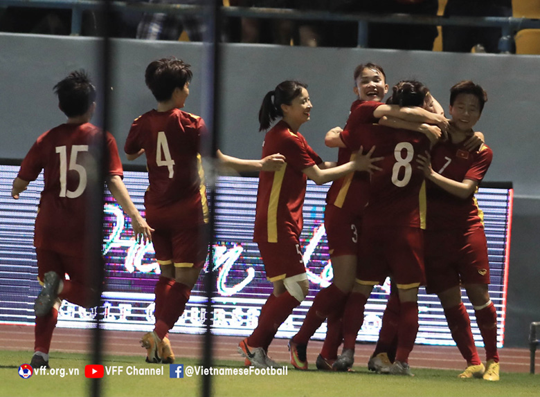 ĐT nữ Việt Nam nhận tưởng 1,3 tỷ đồng sau khi vào chung kết SEA Games 31 - Ảnh 1