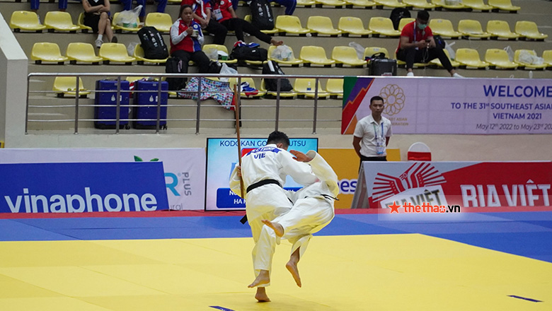Judo Việt Nam giành 2 HCV trong ngày ra quân tại SEA Games 31 - Ảnh 1