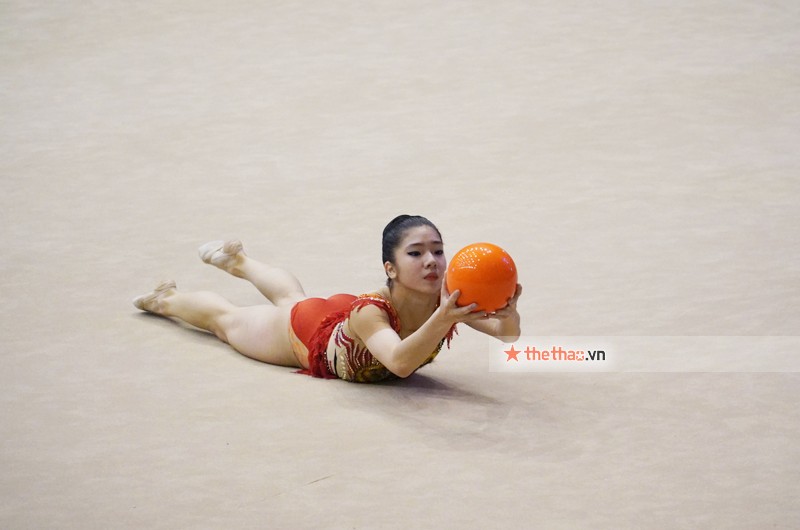 Chùm ảnh: Ngắm nhìn vẻ đẹp rạng ngời của các nữ VĐV thể dục dụng cụ SEA Games 31 - Ảnh 4