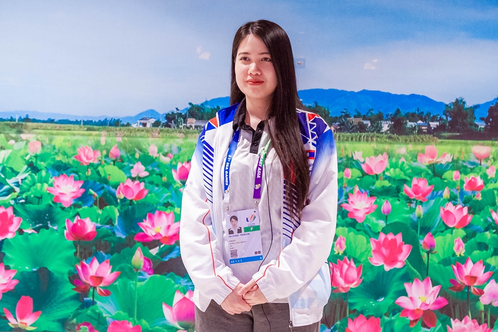 Nữ tuyển thủ LMHT Lào đốn tin người hâm mộ tại SEA Games 31 - Ảnh 7