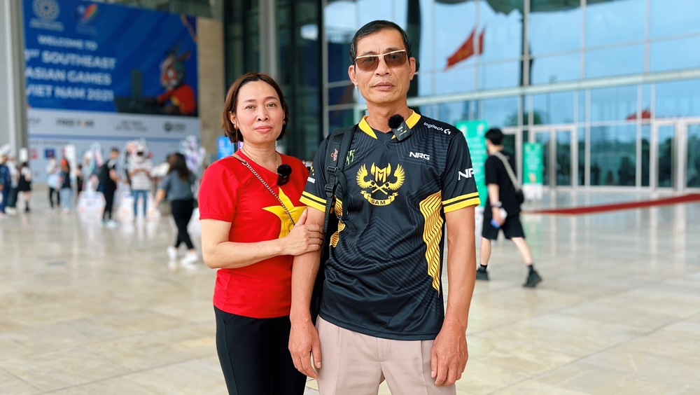 Hội phụ huynh tiếp sức tuyển LMHT Việt Nam trước thềm chung kết SEA Games 31 - Ảnh 4