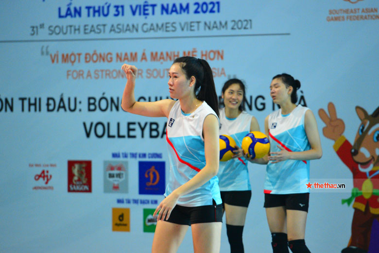 Tuyển bóng chuyền nữ Việt Nam tập buổi cuối trước trận chung kết SEA Games 31 - Ảnh 6