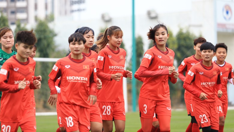 Bóng đá nữ Việt Nam có cầu thủ đầu tiên được nhận tiền lót tay - Ảnh 3