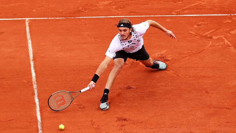 Tsitsipas thắng nhọc tay vợt ngoài Top 100, vào vòng 3 Roland Garros - Ảnh 2