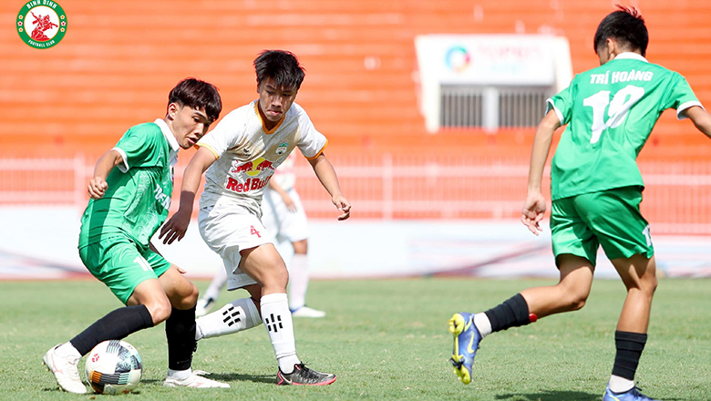 U17 Hoàng Anh Gia Lai đại thắng Bình Định 3-0 ngay trên sân Quy Nhơn - Ảnh 2