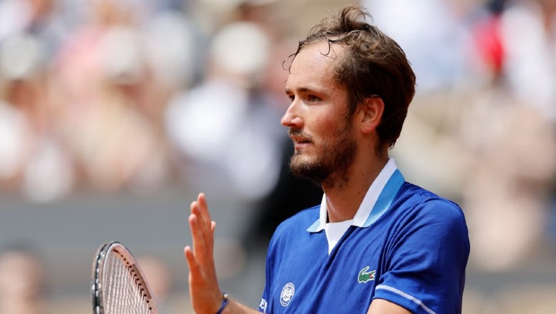 Kết quả tennis ngày 28/5: Roland Garros ngày 7 - Medvedev và Tsitsipas vào vòng 4 - Ảnh 1