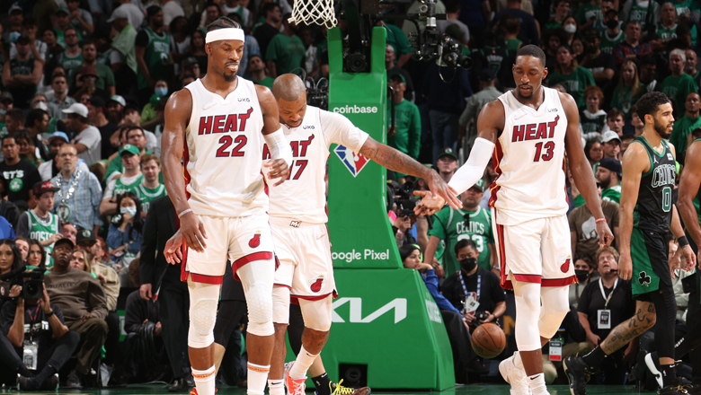Miami Heat bị phạt vì cố tình phá đối thủ - Ảnh 1