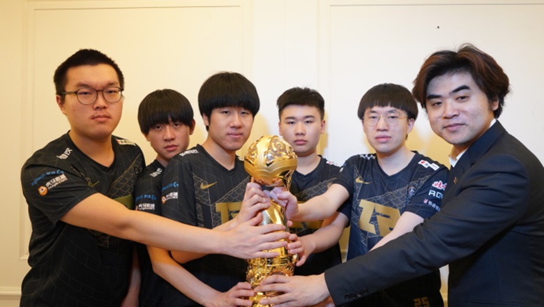 HLV RNG 'tri ân' EDG sau chức vô địch MSI 2022 - Ảnh 1