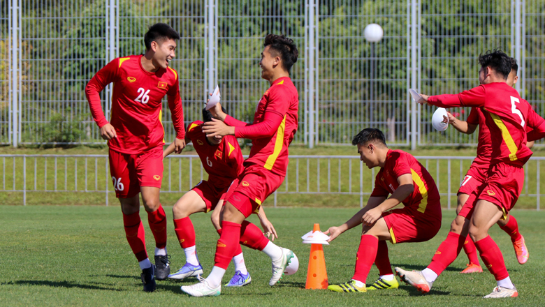 HLV Gong Oh Kyun chính thức chốt danh sách U23 Việt Nam tại VCK U23 châu Á - Ảnh 1