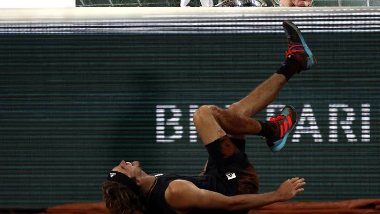 Zverev chấn thương nặng sau nỗ lực cứu bóng, Nadal vào thẳng Chung kết Roland Garros 2022 - Ảnh 3