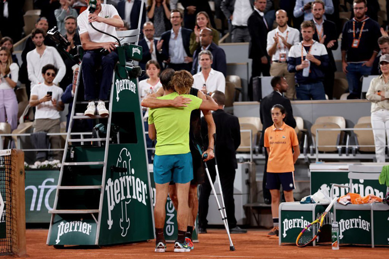 Nadal: Tôi đã thấy Zverev bật khóc sau chấn thương, thật buồn cho cậy ấy - Ảnh 3