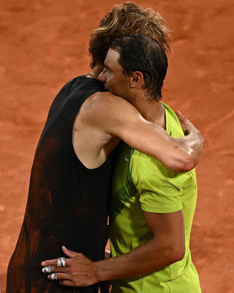 Zverev nói gì sau khi dính chấn thương ở bán kết Roland Garros 2022? - Ảnh 2
