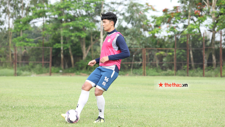 Tuấn Hải: Những anh lớn ở Hà Nội giúp các cầu thủ trẻ chơi tự tin hơn khi lên tuyển U23 Việt Nam - Ảnh 3