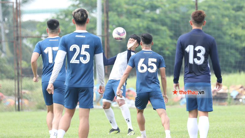 Tuấn Hải: Những anh lớn ở Hà Nội giúp các cầu thủ trẻ chơi tự tin hơn khi lên tuyển U23 Việt Nam - Ảnh 4