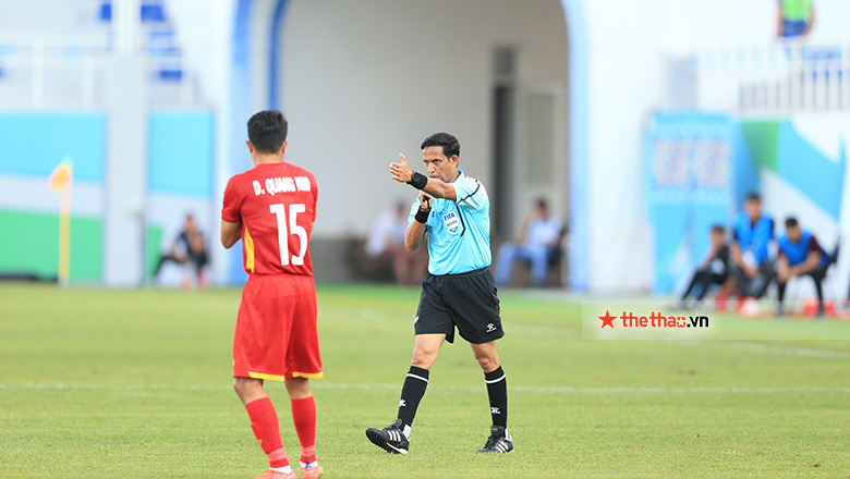 HLV U23 Malaysia không phục quyết định thổi penalty và thẻ đỏ của trọng tài - Ảnh 2