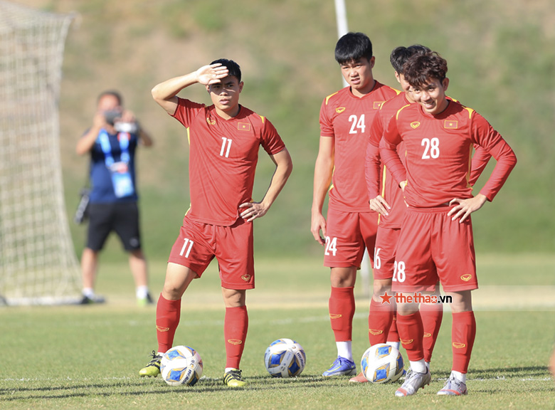 U23 Việt Nam rũ bỏ áp lực, sung sức tập luyện trước trận quyết chiến với Malaysia - Ảnh 3