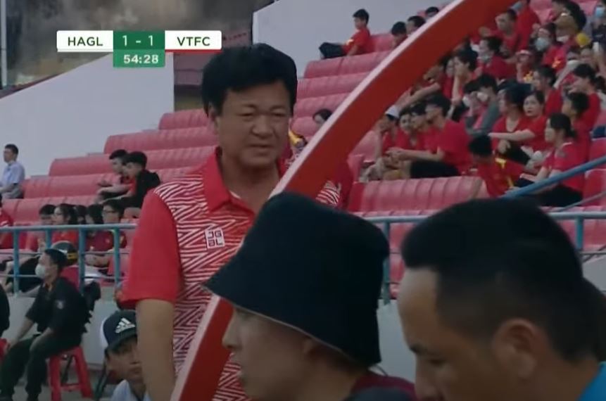 TRỰC TIẾP HAGL 1-1 Viettel: Xuân Trường vào sân - Ảnh 6