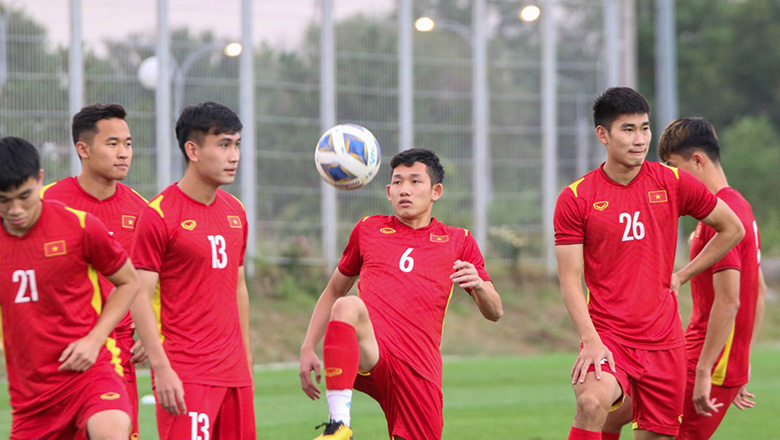 U23 Việt Nam đón Danh Trung trở lại trước trận gặp Saudi Arabia - Ảnh 1