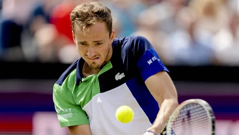 Kết quả tennis ngày 12/6: Murray và Medvedev lỡ chức vô địch - Ảnh 1