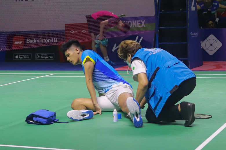 Tay vợt Indonesia quấy rối tình nguyện viên SEA Games gặp quả báo - Ảnh 2
