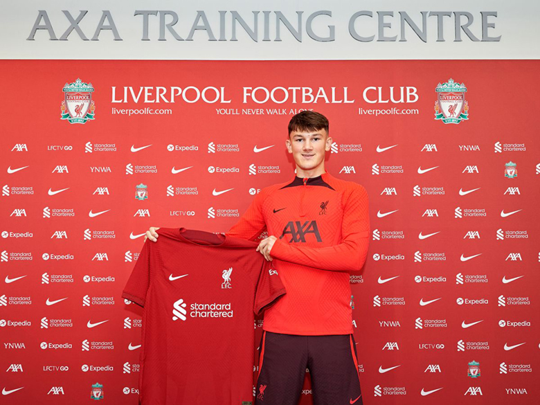 Liverpool hoàn tất chiêu mộ sao trẻ xuất sắc nhất Scotland - Ảnh 2
