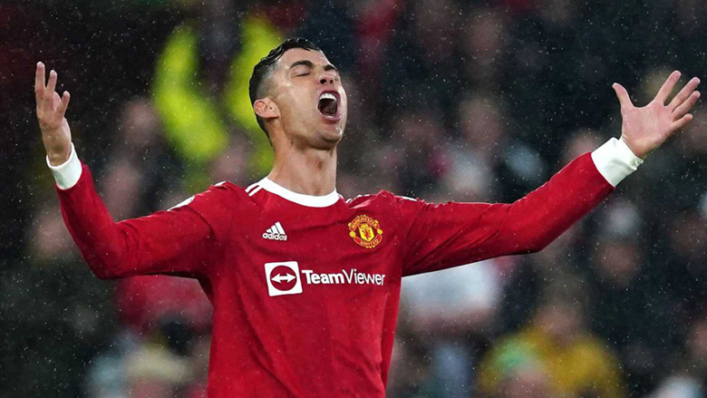 Chủ mới của Chelsea gây sốc, tính chiêu mộ Ronaldo? - Ảnh 1