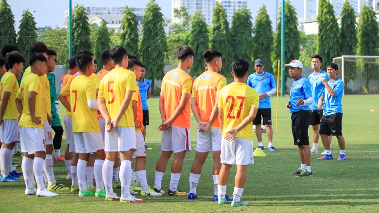 Việt Nam chốt danh sách 23 cầu thủ dự VCK U19 Đông Nam Á - Ảnh 1