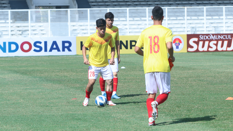 TRỰC TIẾP U19 Việt Nam vs U19 Philippines, 15h00 ngày 4/7: Văn Khang, Văn Trường đá chính - Ảnh 3