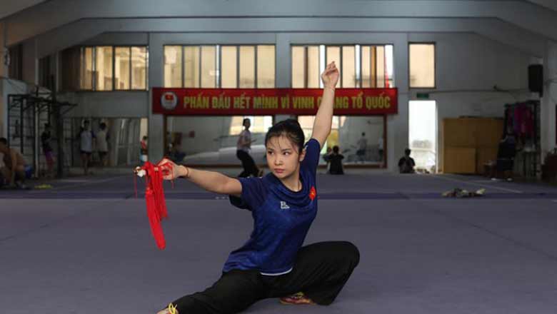 Chuyển mục tiêu, nữ VĐV trẻ chinh phục Esports sau 15 năm đồng hành với Wushu - Ảnh 1