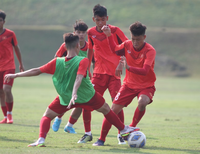 U16 Việt Nam tập chiến thuật rèn đấu U16 Philippines - Ảnh 16