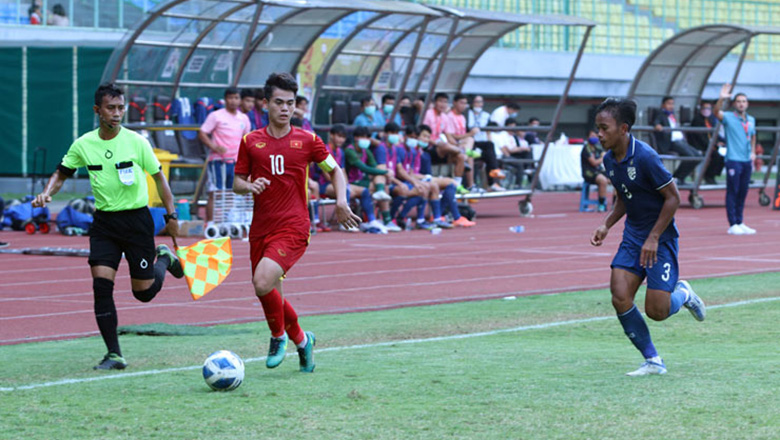 ĐT U19 Việt Nam có mặt tại Bình Dương, sẵn sàng đấu Thái Lan và Malaysia - Ảnh 2