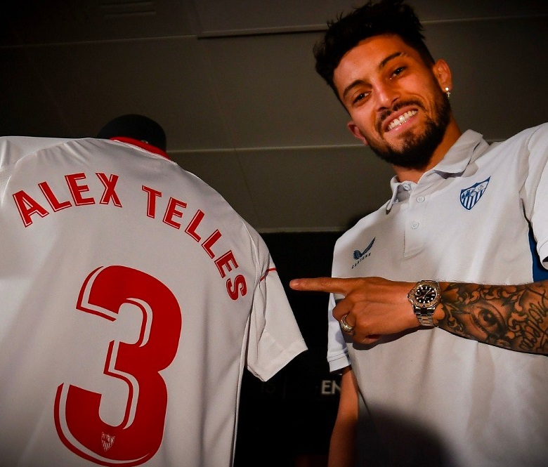 MU chính thức cho Sevilla mượn Alex Telles