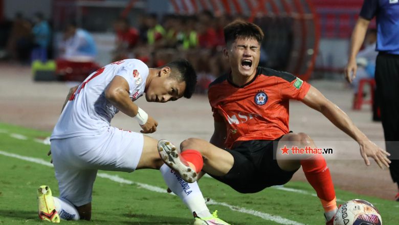 HLV Chu Đình Nghiêm tiết lộ bí quyết khóa đôi cánh tuổi teen của Đà Nẵng - Ảnh 1