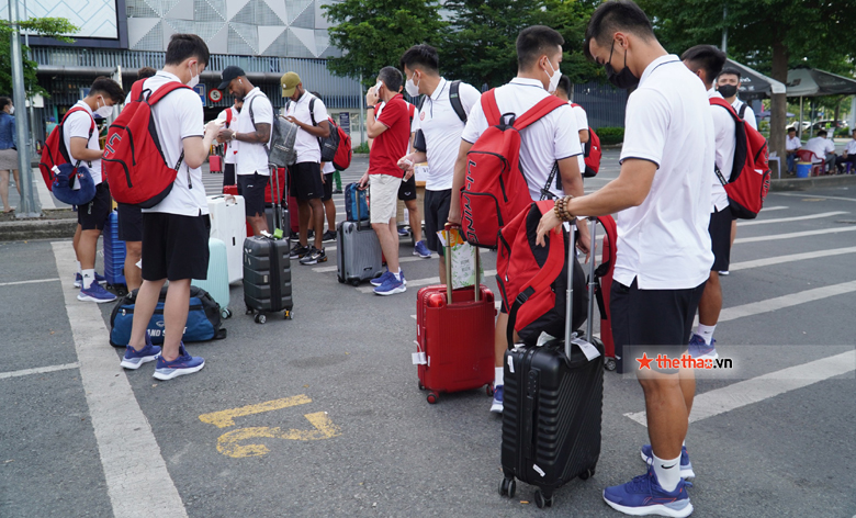 Viettel gặp sự cố với xe bus khi vào TP.HCM tham dự bán kết AFC Cup 2022 - Ảnh 2