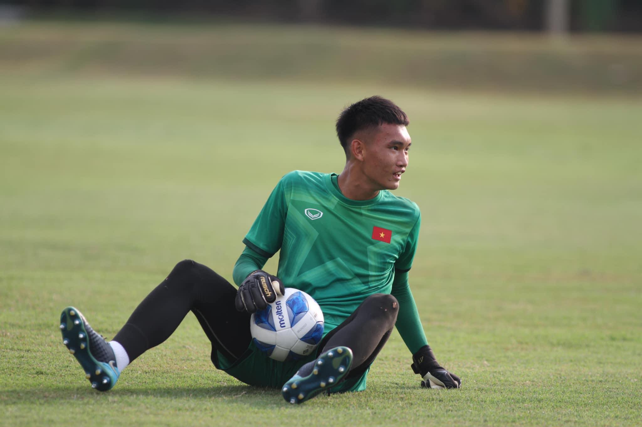 Thủ môn trẻ của Hà Nội FC hồi phục ấn tượng, U16 Việt Nam tự tin đấu Indonesia - Ảnh 1