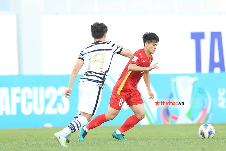Văn Khang xử lý đẳng cấp, U20 Việt Nam gỡ hòa chỉ sau 5 phút bị dẫn trước - Ảnh 1