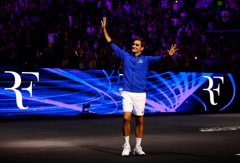 Federer khóc nức nở trong ngày giải nghệ - Ảnh 1