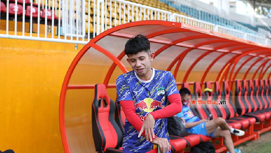 hữu tuấn hagl Baiano, Hồng Duy đến sân tập trước nửa tiếng, HAGL đón Hữu Tuấn trở lại trước trận gặp Viettel