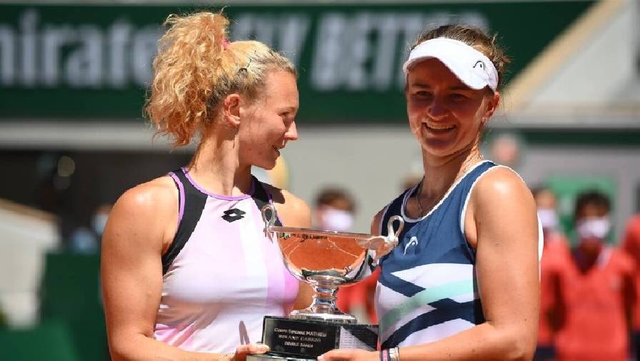 rolland garros Krejcikova hoàn tất ‘cú đúp’ tại Roland Garros, tạo loạt cột mốc ấn tượng